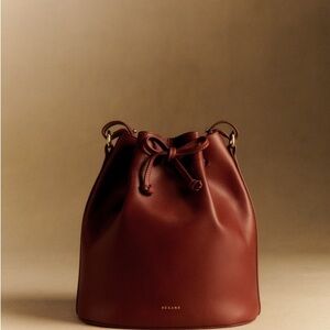 Sezane Farrow Leather Bucket Bag natural heritage with limited edition gift bag